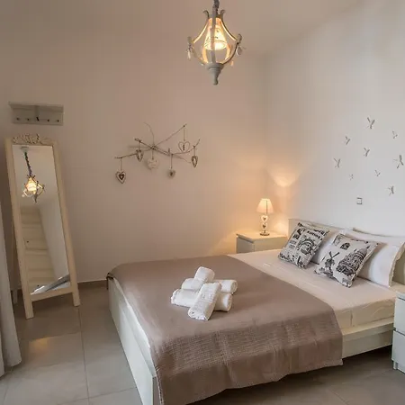 Azzurro Bianco Suites Páros Buitenkant foto