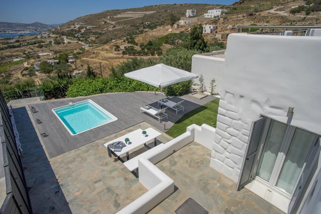 Azzurro Bianco Parikia (Paros)
